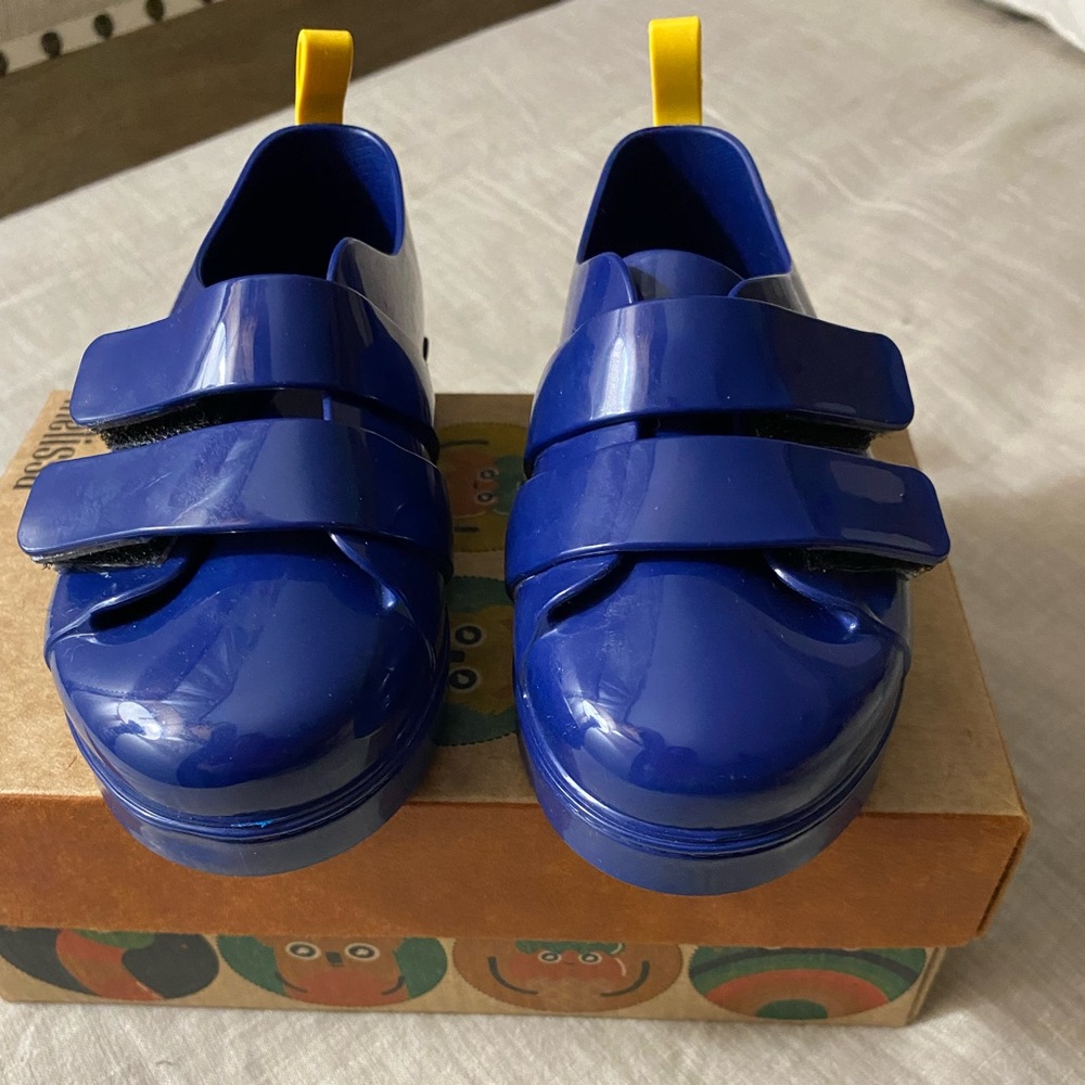 Mini Melissa Mel Go Sneaker in Blue/Yellow